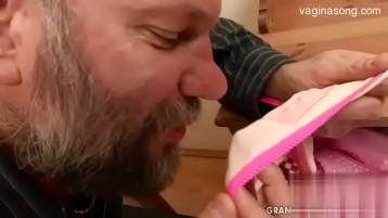 Azgın Kız Arkadaşımın Halka Açık Hardcore Seks Partisi